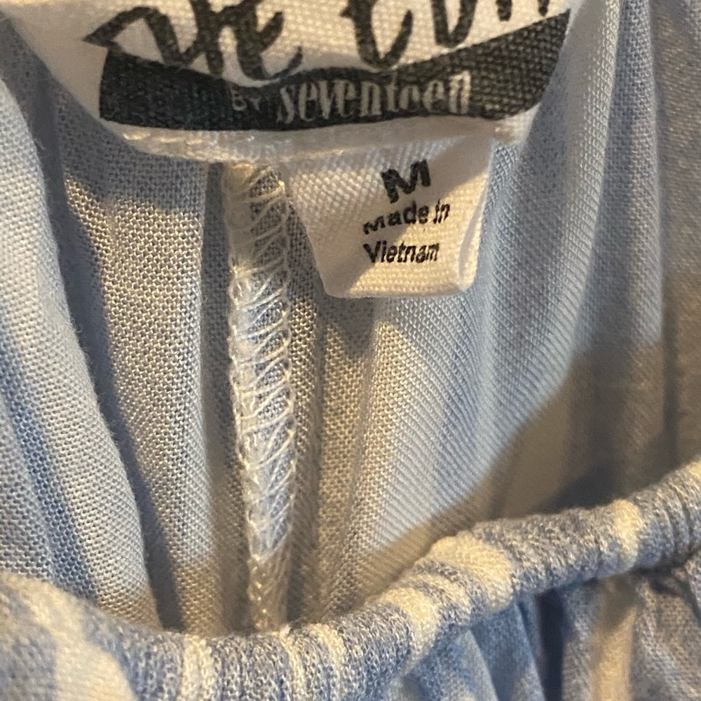 🚩 3 for $18 TheEdit by Seventeen Striped Crop Top - Picture 3 of 4